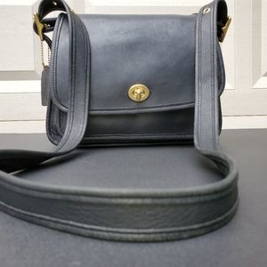 Black Vintage Coach Rambler 9061